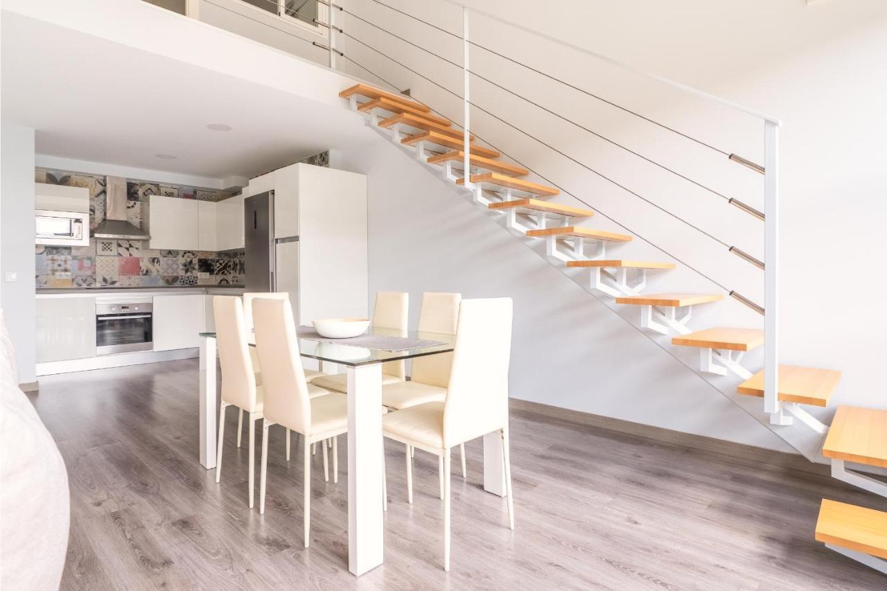 El Ventero Apartment - Elegante Apt Para 5 Con Terraza, Wi-Fi Y Aparcamiento En La Calle Camarma de Esteruelas Esterno foto